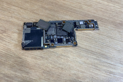 iPhone Xs matičná doska